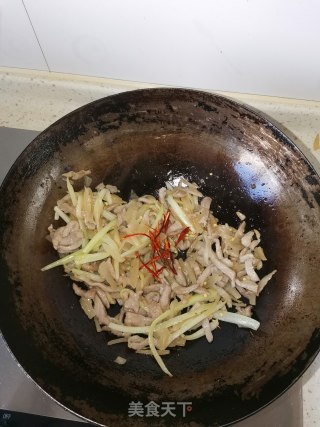 酸萝卜炒肉丝的做法步骤：5