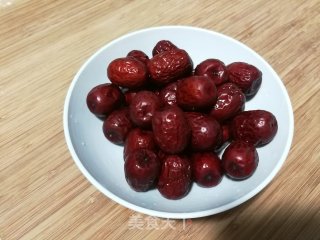 红糖枣花馒头的做法步骤：3
