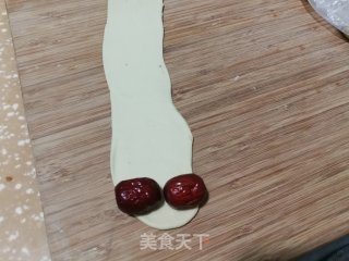 红糖枣花馒头的做法步骤：7