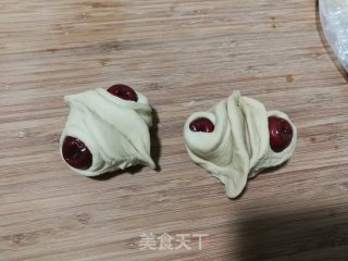 红糖枣花馒头的做法步骤：10