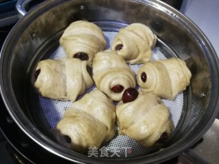 红糖枣花馒头的做法步骤：12