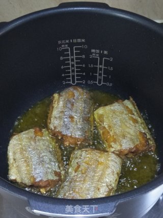香煎带鱼的做法步骤：5