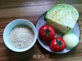 圆白菜焖饭的做法步骤：1