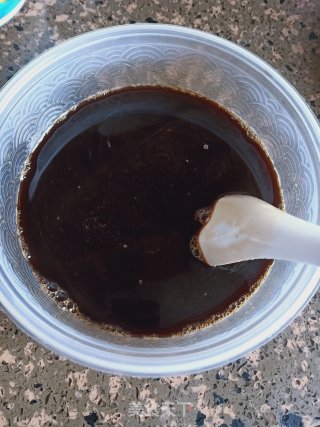 红糖红枣蒸发糕的做法步骤：2