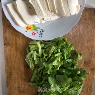香芹香煎豆腐的做法步骤：2