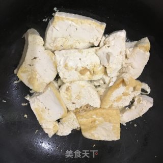 香芹香煎豆腐的做法步骤：4