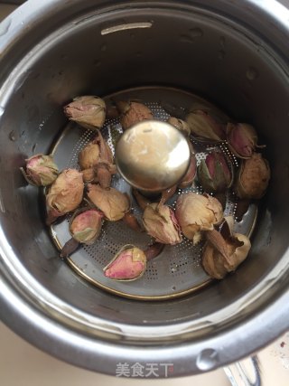 桂圆红枣玫瑰花茶的做法步骤：6