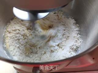 火腿面包的做法步骤：2