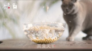 黄豆烧猪尾！超级好吃的家常菜，学会了这道菜，谁还去吃红烧肉和大猪蹄子啊？的做法步骤：1