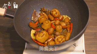 黄豆烧猪尾！超级好吃的家常菜，学会了这道菜，谁还去吃红烧肉和大猪蹄子啊？的做法步骤：7