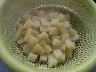 香煎孜然土豆的做法步骤：3
