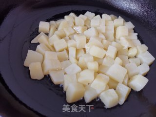香煎孜然土豆的做法步骤：4