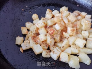 香煎孜然土豆的做法步骤：6