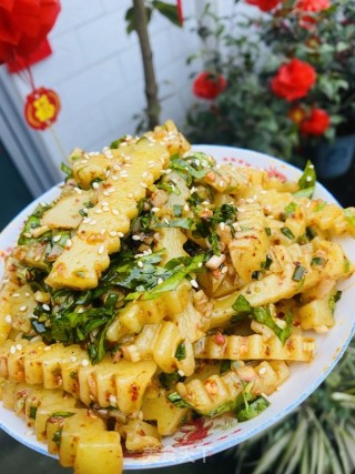 双味天蚕土豆的做法步骤：3