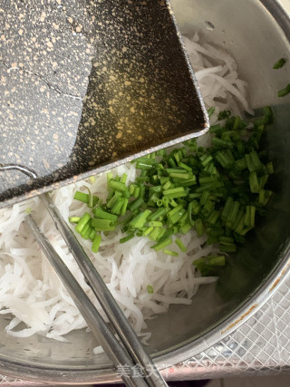萝卜丝猪肉馅饼的做法步骤：8