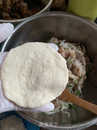 萝卜丝猪肉馅饼的做法步骤：12
