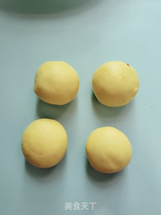 红豆馅南瓜汤圆的做法步骤：5