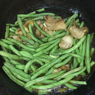 油豆角炖(熬）肉的做法步骤：8