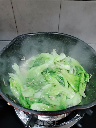 虾皮炒生菜的做法步骤：4