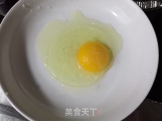 蛋煎馒头的做法步骤：2