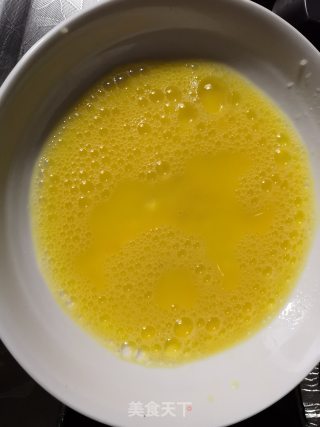 蛋煎馒头的做法步骤：3