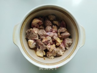 酸菜炖牛肉的做法步骤：5