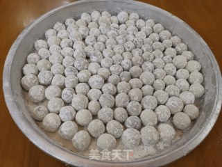 花生芝麻汤圆的做法步骤：4