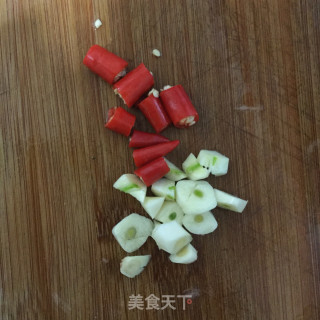 手撕前男友￼的做法步骤：2