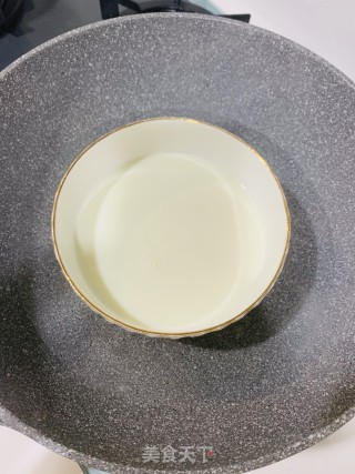 自制牛奶果冻的做法步骤：7