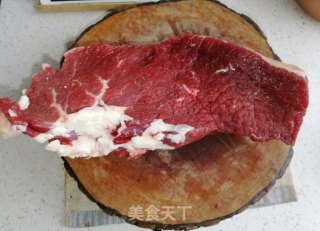 白萝卜牛肉汤的做法步骤：1