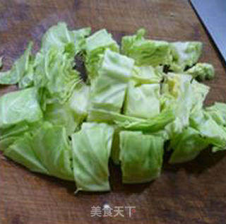 牛肉肠圆白菜炒年糕的做法步骤：5