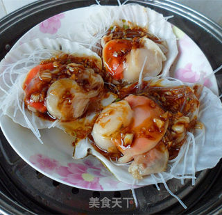 蒜蓉粉丝蒸扇贝的做法步骤：5