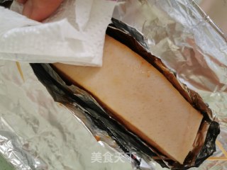 脆皮烤五花的做法步骤：7