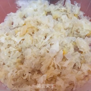 红枣苹果银耳汤的做法步骤：1