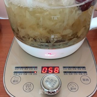 红枣苹果银耳汤的做法步骤：4