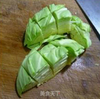 黑木耳圆白菜年糕汤的做法步骤：6