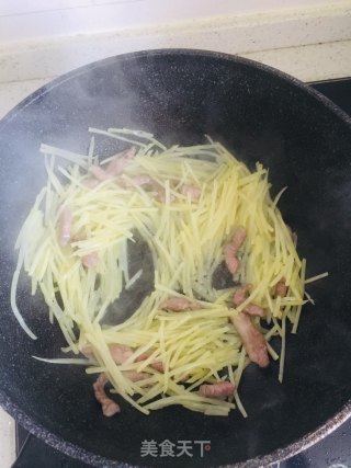 炒土豆丝的做法步骤：4