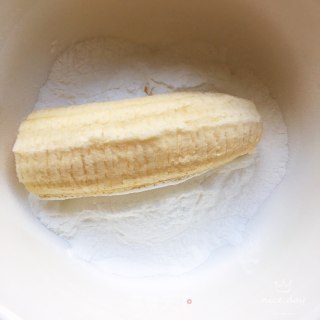 炸香蕉燕麦的做法步骤：3