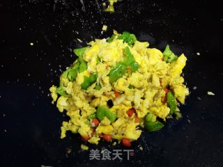 辣椒炒鸡蛋的做法步骤：7