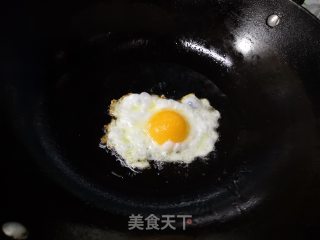 土豆鸡蛋面的做法步骤：2