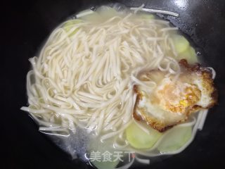 土豆鸡蛋面的做法步骤：9