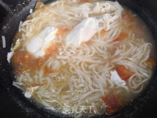 番茄鸡蛋面的做法步骤：8