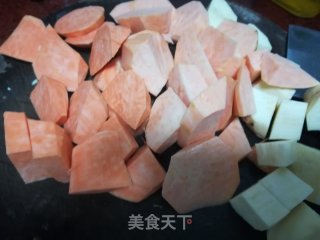地瓜方块饼的做法步骤：1