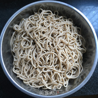 豆芽木耳荞面饸饹的做法步骤：6
