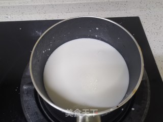 自制奶茶的做法步骤：1