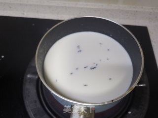 自制奶茶的做法步骤：2