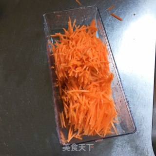 胡萝卜香菜丸子的做法步骤：1
