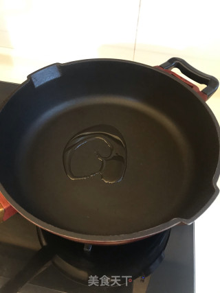 清炒鸡头米虾仁的做法步骤：5