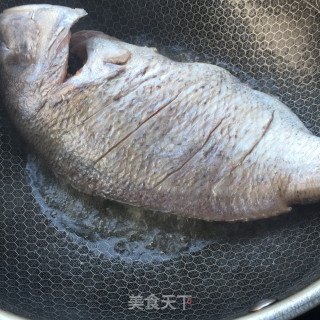 红烧加吉鱼的做法步骤：3