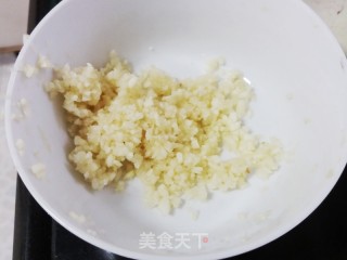 蒜蓉蒸扇贝的做法步骤：1